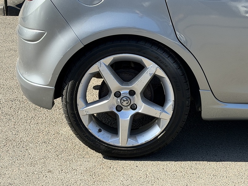Vauxhall Corsa 1.4 16V SRi Hatchback 5dr Petrol Manual Wide Ratio Euro 5 (100 ps) - U2517