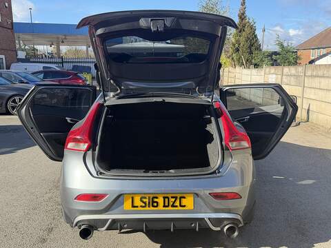 Volvo V40 2.0 T5 R-Design Lux Nav Hatchback 5dr Petrol Auto Euro 6 (s/s) (245 ps) - U2518