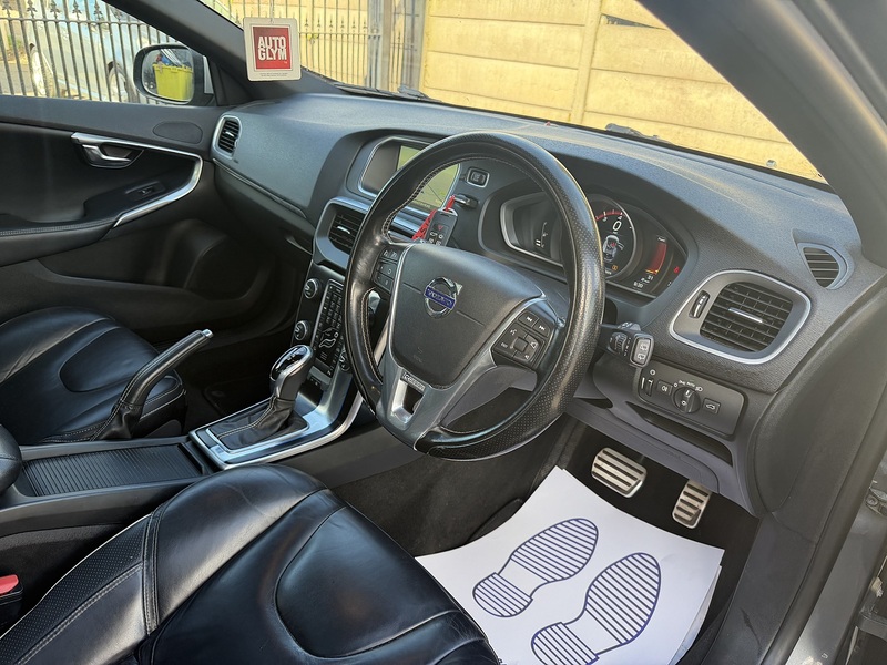 Volvo V40 2.0 T5 R-Design Lux Nav Hatchback 5dr Petrol Auto Euro 6 (s/s) (245 ps) - U2518