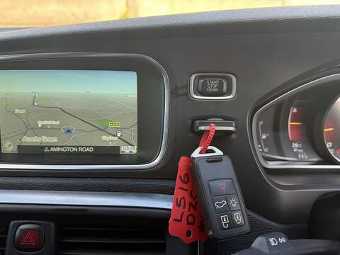 Volvo V40 2.0 T5 R-Design Lux Nav Hatchback 5dr Petrol Auto Euro 6 (s/s) (245 ps) - U2518