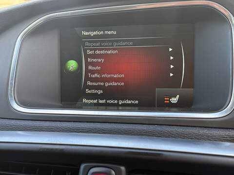 Volvo V40 2.0 T5 R-Design Lux Nav Hatchback 5dr Petrol Auto Euro 6 (s/s) (245 ps) - U2518