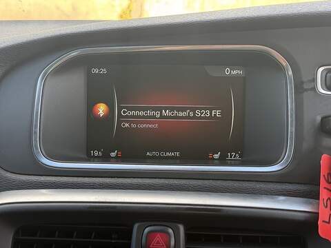 Volvo V40 2.0 T5 R-Design Lux Nav Hatchback 5dr Petrol Auto Euro 6 (s/s) (245 ps) - U2518