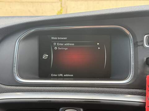 Volvo V40 2.0 T5 R-Design Lux Nav Hatchback 5dr Petrol Auto Euro 6 (s/s) (245 ps) - U2518