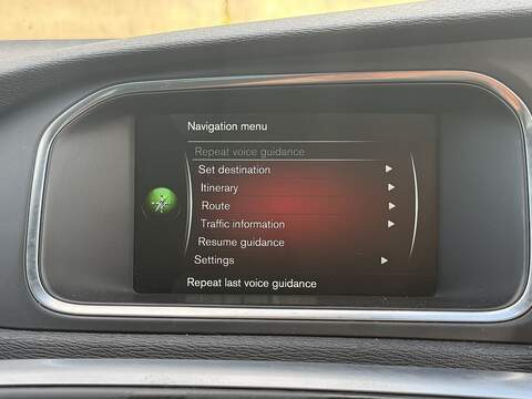 Volvo V40 2.0 T5 R-Design Lux Nav Hatchback 5dr Petrol Auto Euro 6 (s/s) (245 ps) - U2518