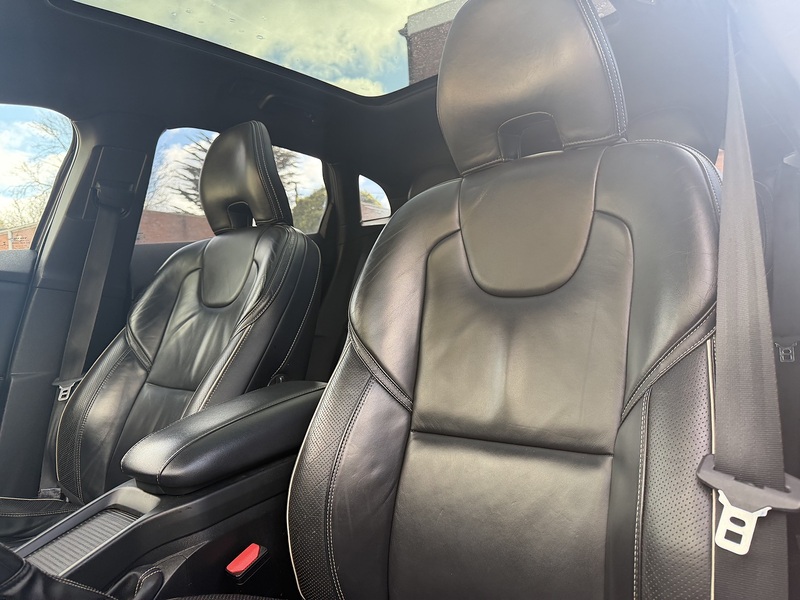 Volvo V40 2.0 T5 R-Design Lux Nav Hatchback 5dr Petrol Auto Euro 6 (s/s) (245 ps) - U2518