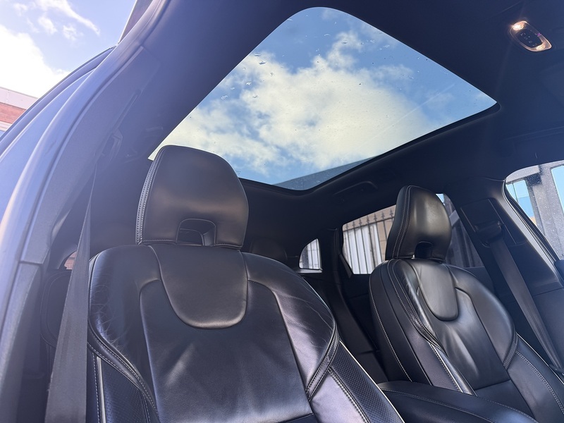 Volvo V40 2.0 T5 R-Design Lux Nav Hatchback 5dr Petrol Auto Euro 6 (s/s) (245 ps) - U2518