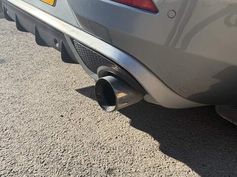 Volvo V40 2.0 T5 R-Design Lux Nav Hatchback 5dr Petrol Auto Euro 6 (s/s) (245 ps) - U2518