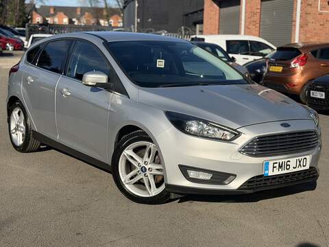 Ford Focus 1.0T EcoBoost Zetec Hatchback 5dr Petrol Auto Euro 6 (s/s) (125 ps) - U2521