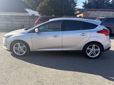 Ford Focus 1.0T EcoBoost Zetec Hatchback 5dr Petrol Auto Euro 6 (s/s) (125 ps) - U2521