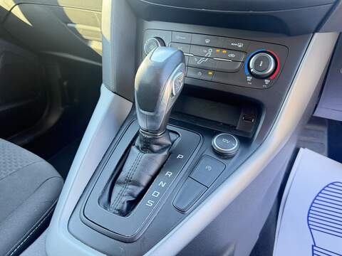 Ford Focus 1.0T EcoBoost Zetec Hatchback 5dr Petrol Auto Euro 6 (s/s) (125 ps) - U2521