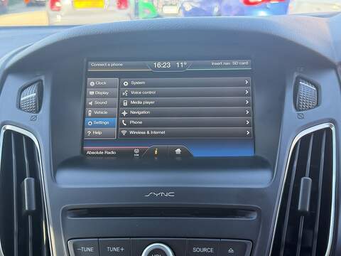 Ford Focus 1.0T EcoBoost Zetec Hatchback 5dr Petrol Auto Euro 6 (s/s) (125 ps) - U2521