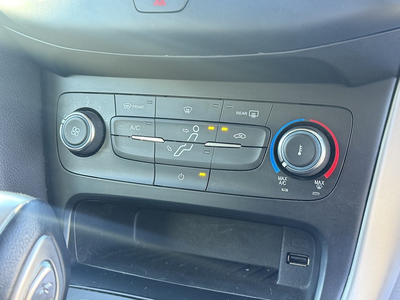 Ford Focus 1.0T EcoBoost Zetec Hatchback 5dr Petrol Auto Euro 6 (s/s) (125 ps) - U2521