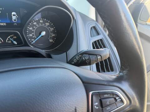 Ford Focus 1.0T EcoBoost Zetec Hatchback 5dr Petrol Auto Euro 6 (s/s) (125 ps) - U2521
