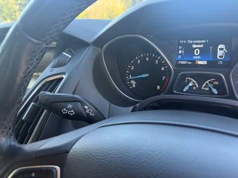 Ford Focus 1.0T EcoBoost Zetec Hatchback 5dr Petrol Auto Euro 6 (s/s) (125 ps) - U2521