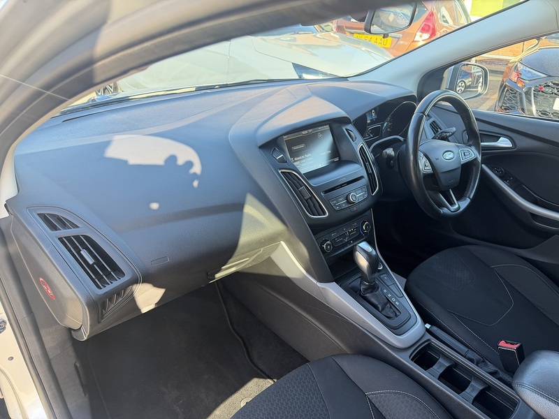 Ford Focus 1.0T EcoBoost Zetec Hatchback 5dr Petrol Auto Euro 6 (s/s) (125 ps) - U2521