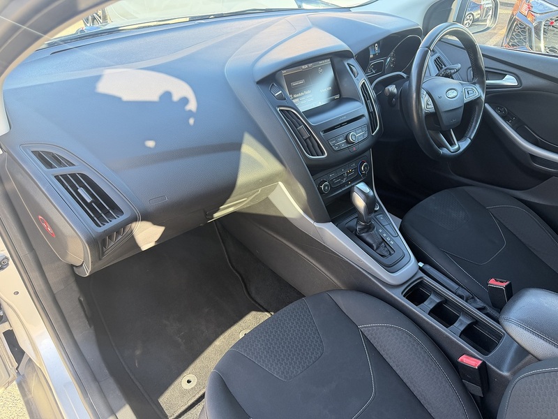 Ford Focus 1.0T EcoBoost Zetec Hatchback 5dr Petrol Auto Euro 6 (s/s) (125 ps) - U2521