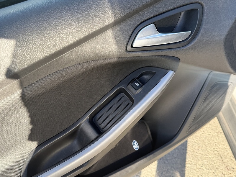 Ford Focus 1.0T EcoBoost Zetec Hatchback 5dr Petrol Auto Euro 6 (s/s) (125 ps) - U2521