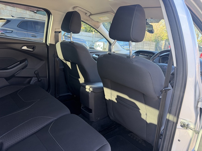 Ford Focus 1.0T EcoBoost Zetec Hatchback 5dr Petrol Auto Euro 6 (s/s) (125 ps) - U2521