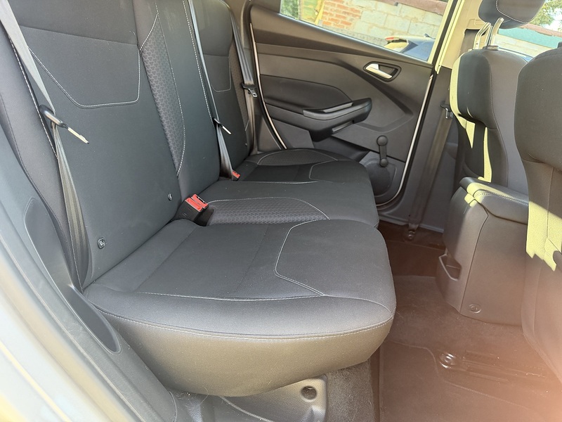 Ford Focus 1.0T EcoBoost Zetec Hatchback 5dr Petrol Auto Euro 6 (s/s) (125 ps) - U2521