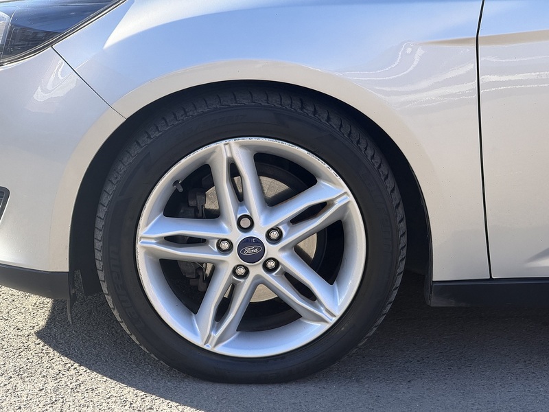 Ford Focus 1.0T EcoBoost Zetec Hatchback 5dr Petrol Auto Euro 6 (s/s) (125 ps) - U2521