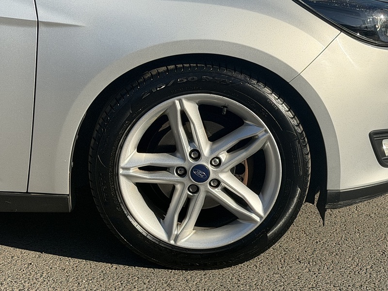Ford Focus 1.0T EcoBoost Zetec Hatchback 5dr Petrol Auto Euro 6 (s/s) (125 ps) - U2521