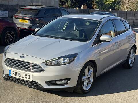 Ford Focus 1.0T EcoBoost Zetec Hatchback 5dr Petrol Auto Euro 6 (s/s) (125 ps) - U2521