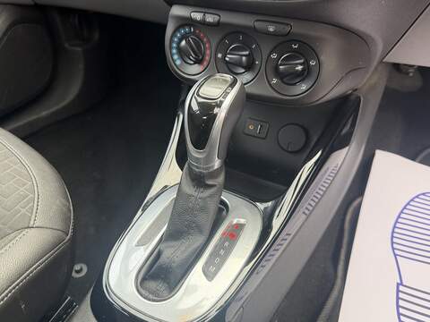 Vauxhall Corsa 1.4i SE Hatchback 5dr Petrol Auto Euro 6 (90 ps) Hatchback 1.4 Automatic Petrol - U2522