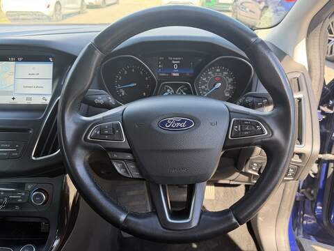 Ford Focus 1.0T EcoBoost Titanium Hatchback 5dr Petrol Auto Euro 6 (s/s) (125 ps) - U2523