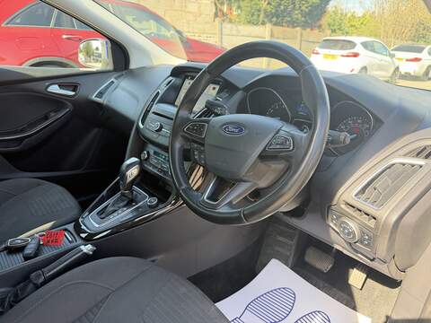 Ford Focus 1.0T EcoBoost Titanium Hatchback 5dr Petrol Auto Euro 6 (s/s) (125 ps) - U2523