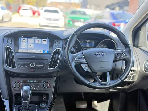 Ford Focus 1.0T EcoBoost Titanium Hatchback 5dr Petrol Auto Euro 6 (s/s) (125 ps) - U2523