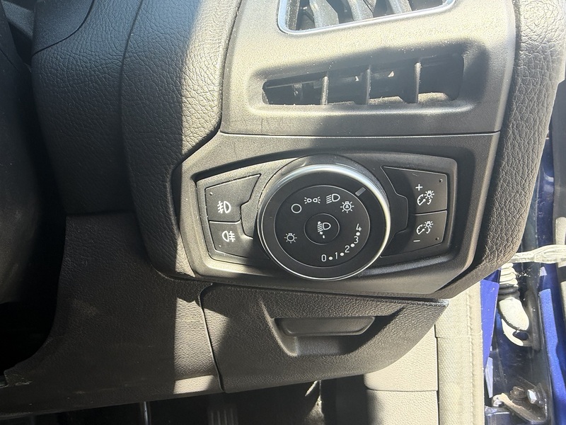 Ford Focus 1.0T EcoBoost Titanium Hatchback 5dr Petrol Auto Euro 6 (s/s) (125 ps) - U2523
