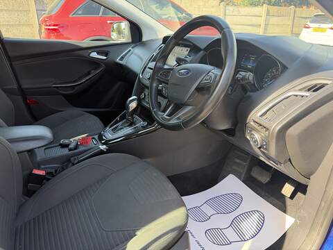 Ford Focus 1.0T EcoBoost Titanium Hatchback 5dr Petrol Auto Euro 6 (s/s) (125 ps) - U2523