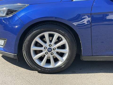 Ford Focus 1.0T EcoBoost Titanium Hatchback 5dr Petrol Auto Euro 6 (s/s) (125 ps) - U2523