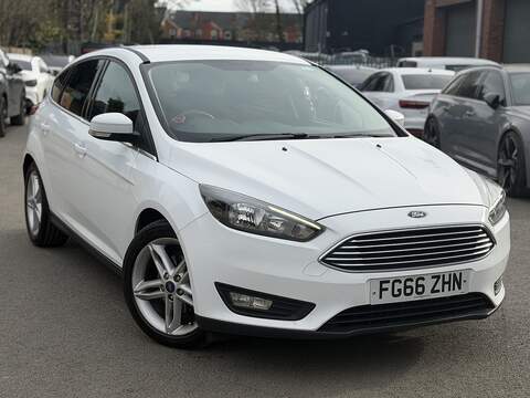Ford Focus 1.0T EcoBoost Zetec Hatchback 5dr Petrol Auto Euro 6 (s/s) (125 ps) - U2526