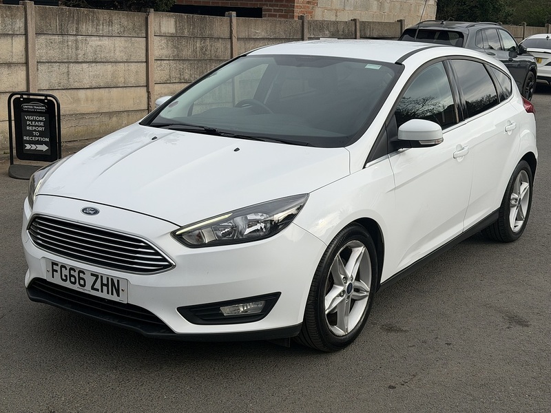 Ford Focus 1.0T EcoBoost Zetec Hatchback 5dr Petrol Auto Euro 6 (s/s) (125 ps) - U2526