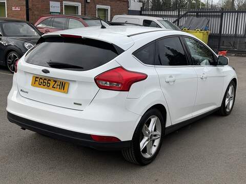 Ford Focus 1.0T EcoBoost Zetec Hatchback 5dr Petrol Auto Euro 6 (s/s) (125 ps) - U2526