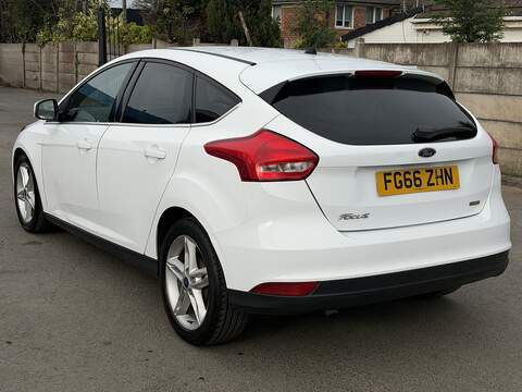 Ford Focus 1.0T EcoBoost Zetec Hatchback 5dr Petrol Auto Euro 6 (s/s) (125 ps) - U2526