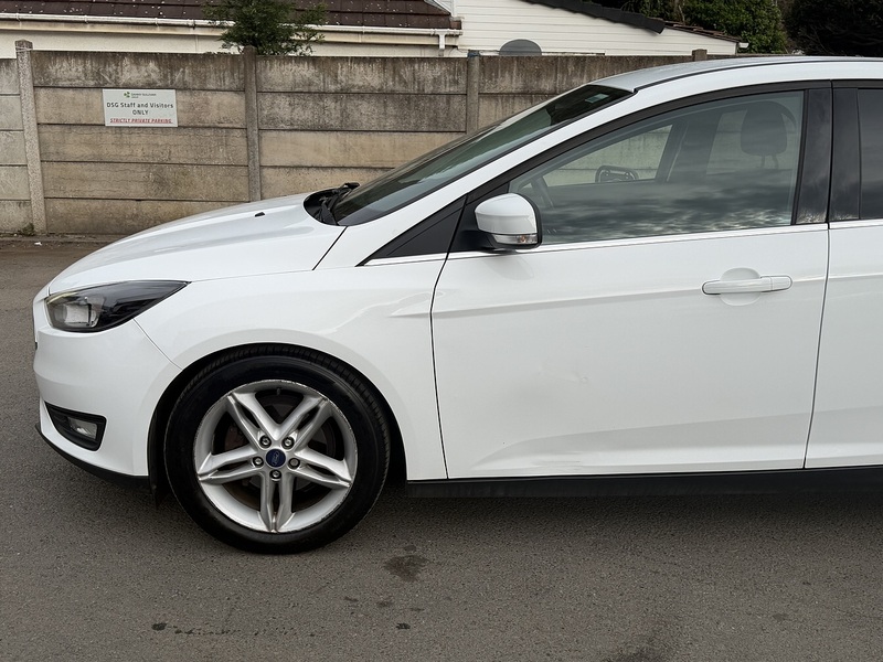 Ford Focus 1.0T EcoBoost Zetec Hatchback 5dr Petrol Auto Euro 6 (s/s) (125 ps) - U2526