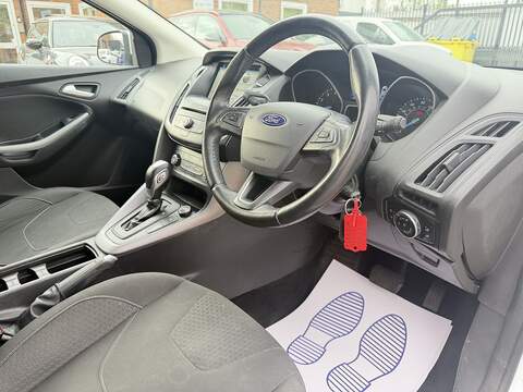 Ford Focus 1.0T EcoBoost Zetec Hatchback 5dr Petrol Auto Euro 6 (s/s) (125 ps) - U2526