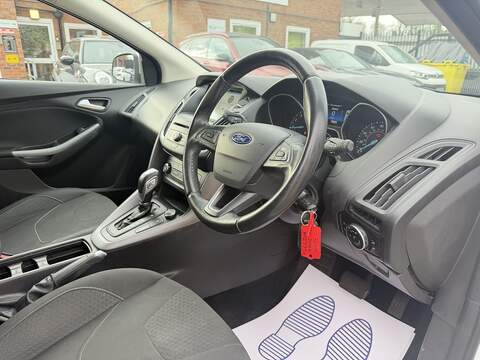 Ford Focus 1.0T EcoBoost Zetec Hatchback 5dr Petrol Auto Euro 6 (s/s) (125 ps) - U2526