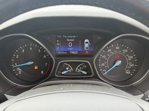 Ford Focus 1.0T EcoBoost Zetec Hatchback 5dr Petrol Auto Euro 6 (s/s) (125 ps) - U2526