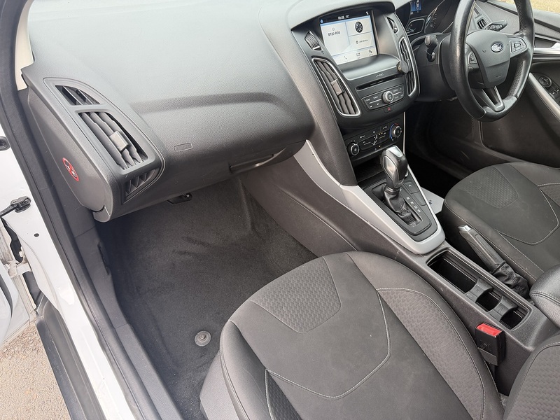 Ford Focus 1.0T EcoBoost Zetec Hatchback 5dr Petrol Auto Euro 6 (s/s) (125 ps) - U2526