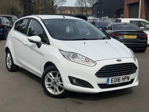 Ford Fiesta 1.0T EcoBoost Zetec Hatchback 5dr Petrol Manual Euro 6 (s/s) (100 ps) - U2527