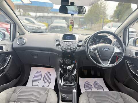 Ford Fiesta 1.0T EcoBoost Zetec Hatchback 5dr Petrol Manual Euro 6 (s/s) (100 ps) - U2527