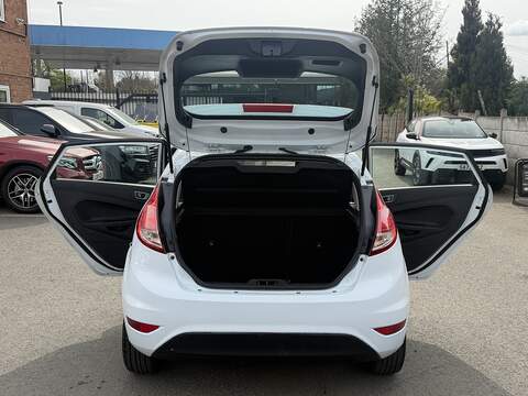 Ford Fiesta 1.0T EcoBoost Zetec Hatchback 5dr Petrol Manual Euro 6 (s/s) (100 ps) - U2527