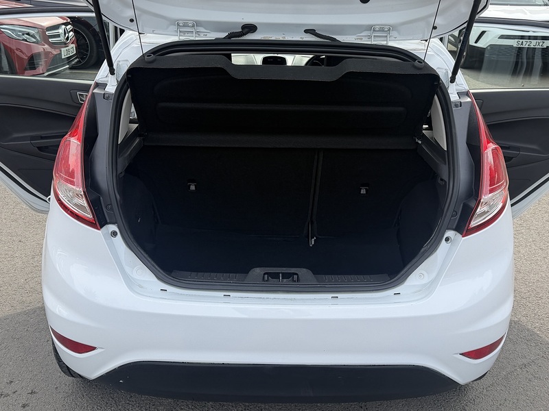 Ford Fiesta 1.0T EcoBoost Zetec Hatchback 5dr Petrol Manual Euro 6 (s/s) (100 ps) - U2527