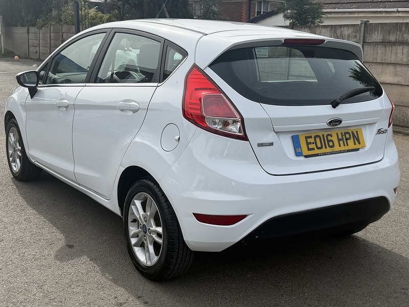 Ford Fiesta 1.0T EcoBoost Zetec Hatchback 5dr Petrol Manual Euro 6 (s/s) (100 ps) - U2527