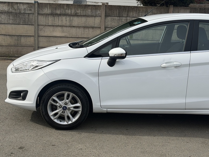 Ford Fiesta 1.0T EcoBoost Zetec Hatchback 5dr Petrol Manual Euro 6 (s/s) (100 ps) - U2527