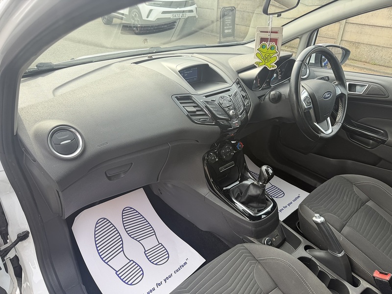 Ford Fiesta 1.0T EcoBoost Zetec Hatchback 5dr Petrol Manual Euro 6 (s/s) (100 ps) - U2527