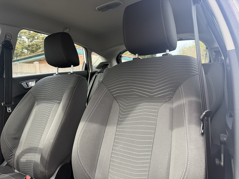 Ford Fiesta 1.0T EcoBoost Zetec Hatchback 5dr Petrol Manual Euro 6 (s/s) (100 ps) - U2527